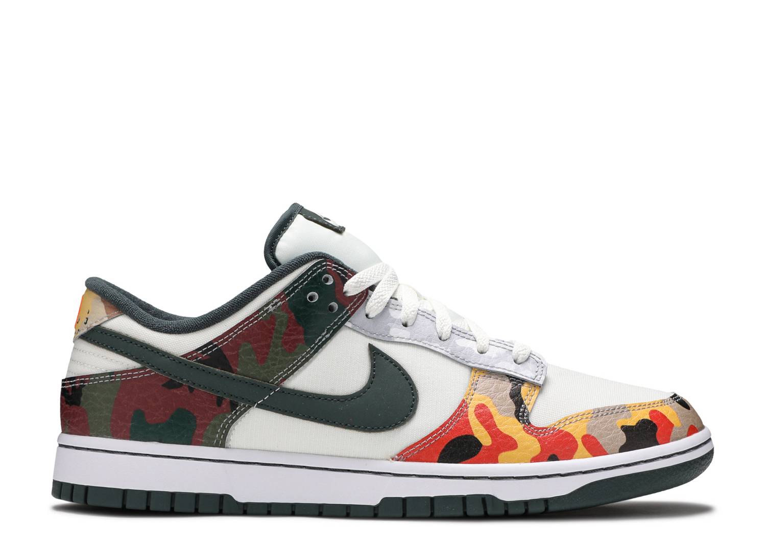 Nike Dunk Low SE Sail Multi-Camo DH0957-100